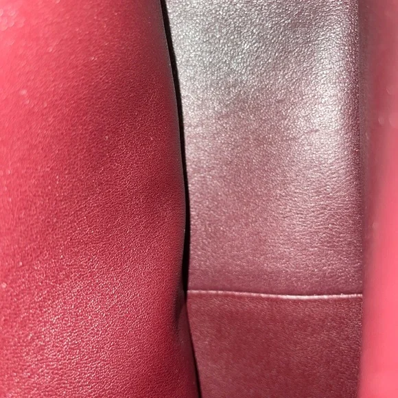 Authentic Chanel Timeless Classic Maxi DoubleFlap Caviar Leather w/Gold hardware - Picture 14 of 14